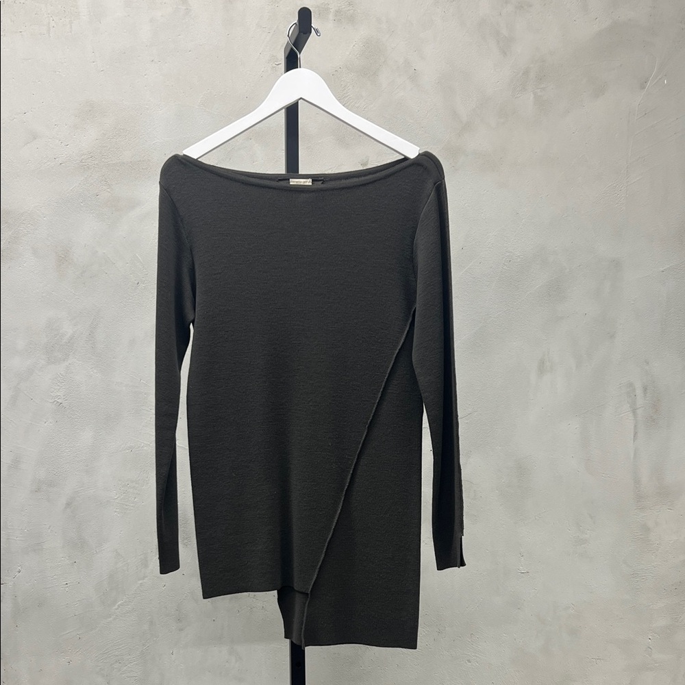Elegant Black Off-Shoulder Women's Top